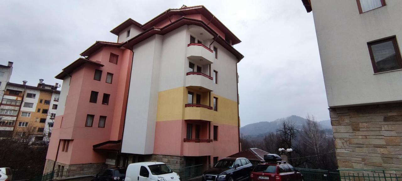 Neviasta Apartment Смолян Екстер'єр фото